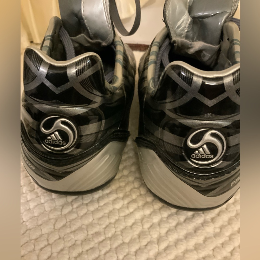 ADIDAS - Picture 6 of 10